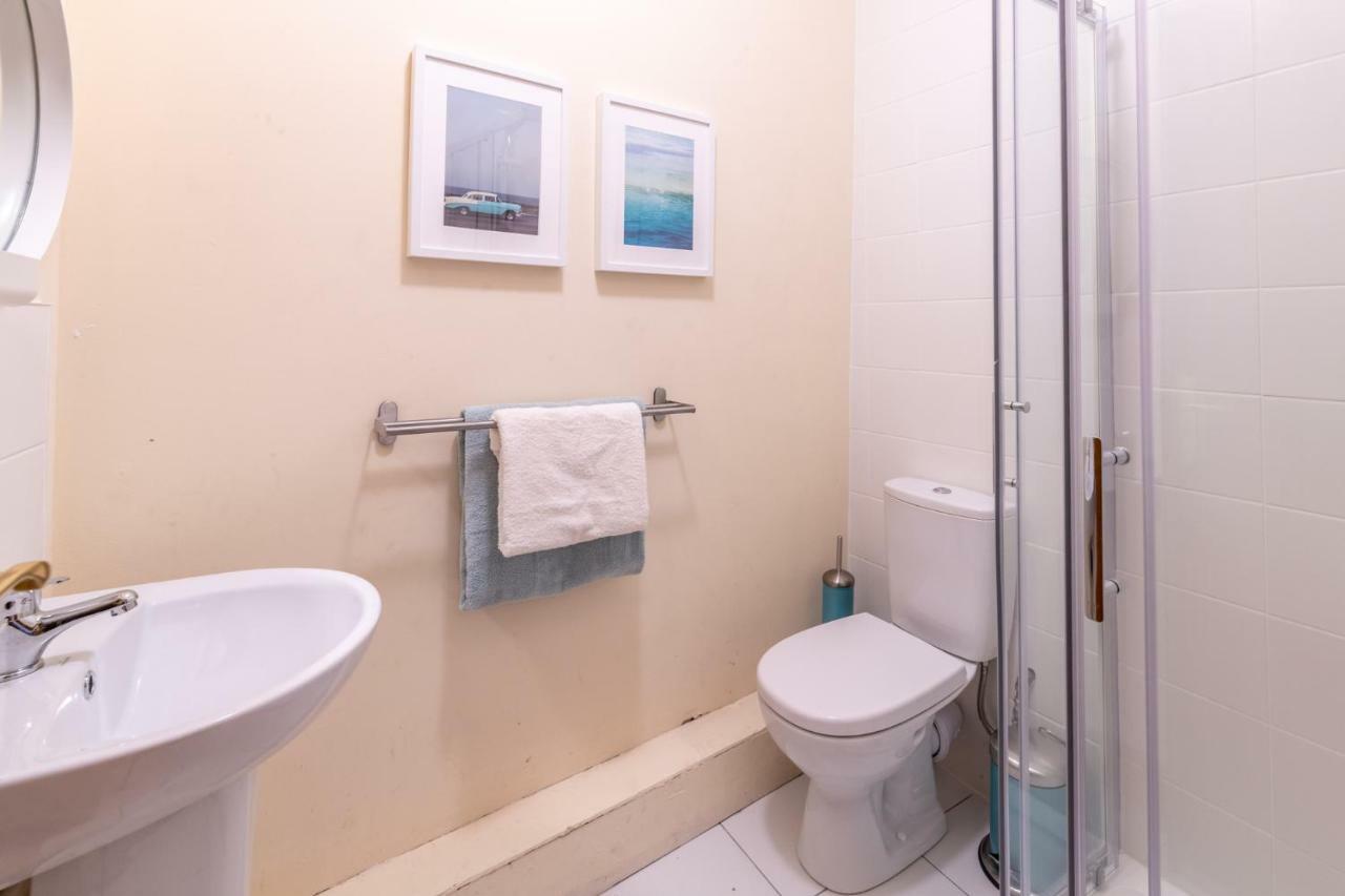 The Red Parrot Townhouse Apartment Dublin