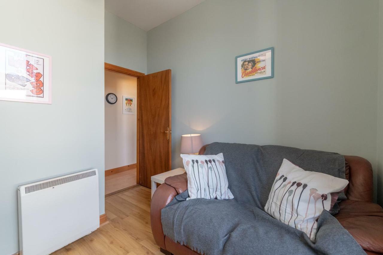 The Red Parrot Townhouse Apartment *