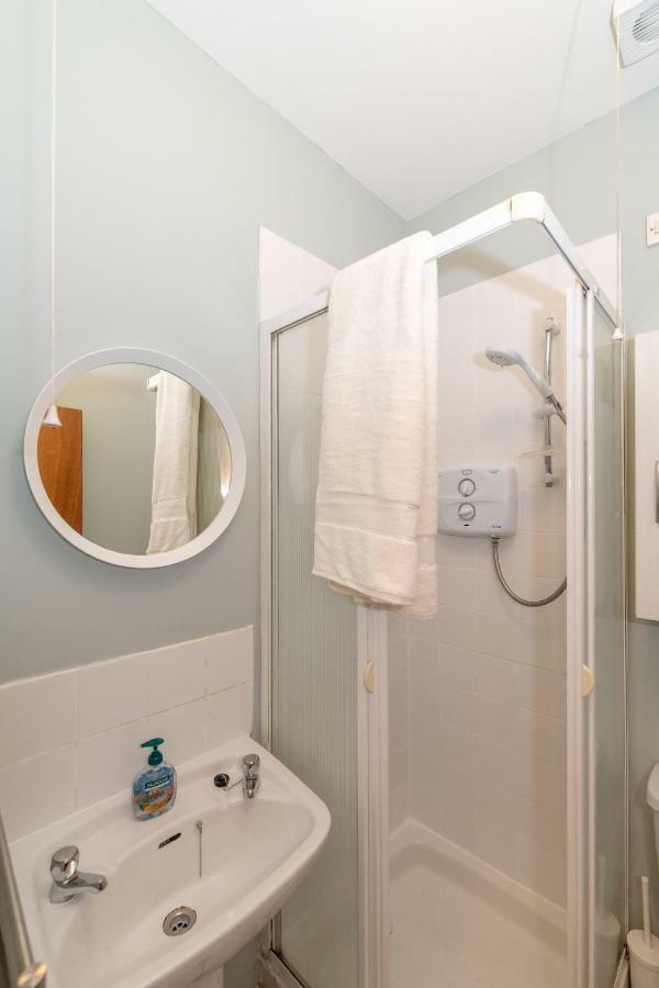 Apartment The Red Parrot Townhouse *