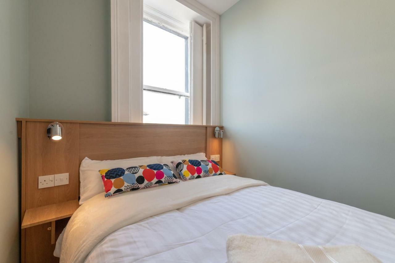 Apartment The Red Parrot Townhouse *